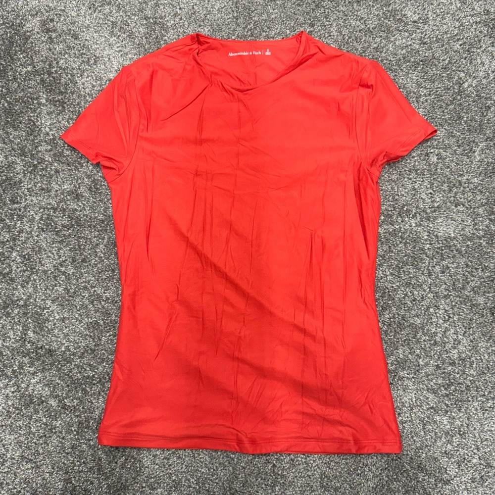 Abercrombie Soft Matte Baby Tee in Garnet - Size S